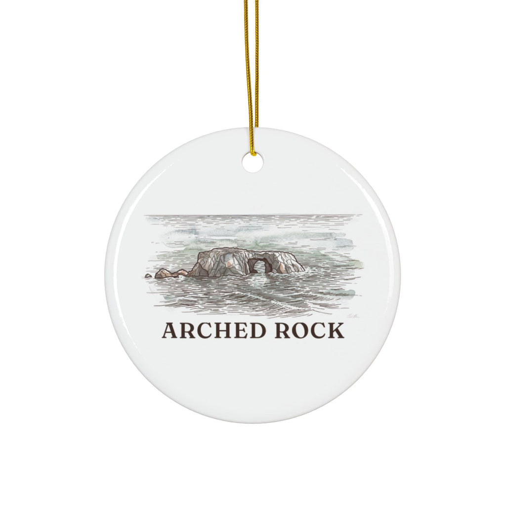 Round ceramic ornament with Arched Rock in watercolor and the place name