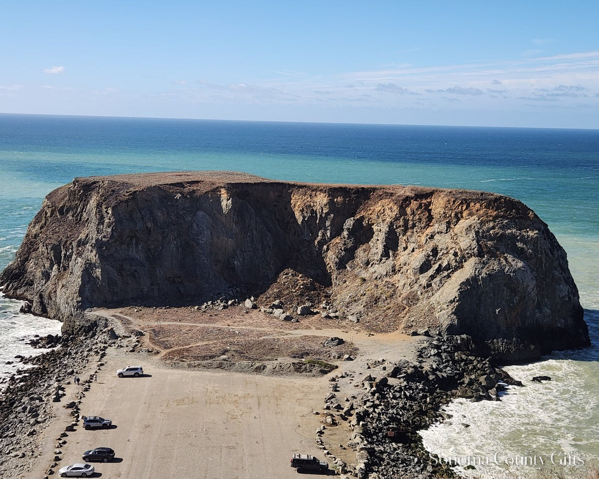 The photograph of Goat Rock seen from the bluff above, taken on location near Jenner